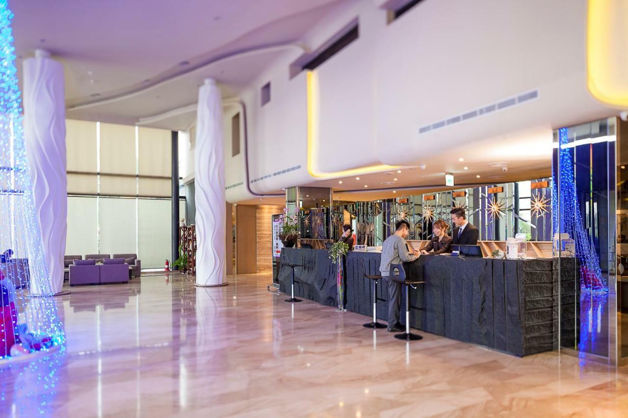 Look Royal Resort Цзяи Экстерьер фото The lobby of the hotel